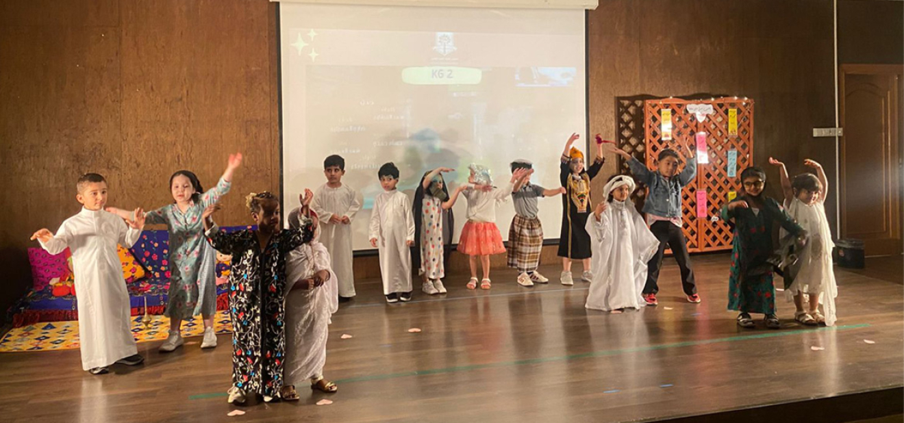 يوم الجدّات في قسم رياض الأطفال | مدارس الحمراء المميزة العالمية